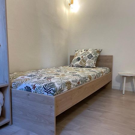 T2 Plein Centre Au 1Er Etage Avec Parking Prive Apartment Мийо Екстериор снимка