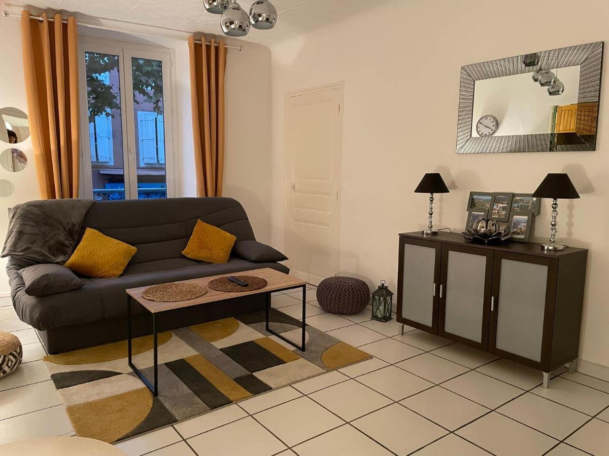 T2 Plein Centre Au 1Er Etage Avec Parking Prive Apartment Мийо Екстериор снимка